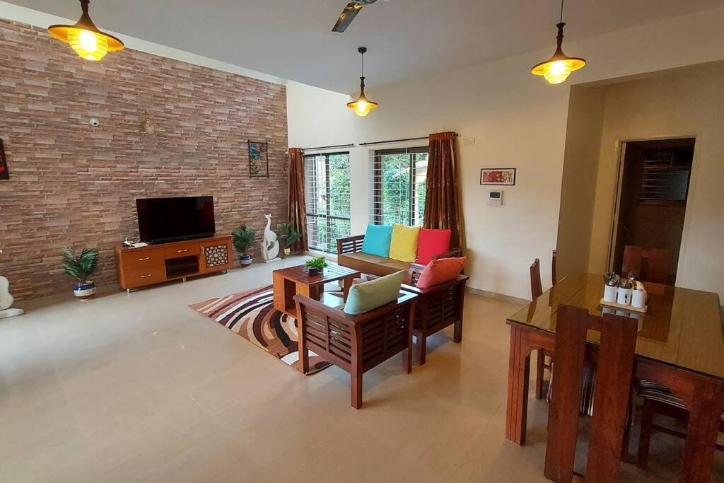 Soul Tree Deluxe Villa 106 拉瓦萨市 外观 照片
